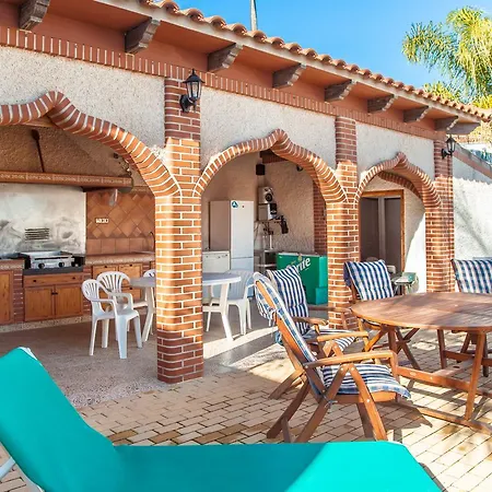 Cubo's Catalina Villa