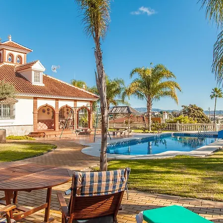 Cubo's Catalina Villa